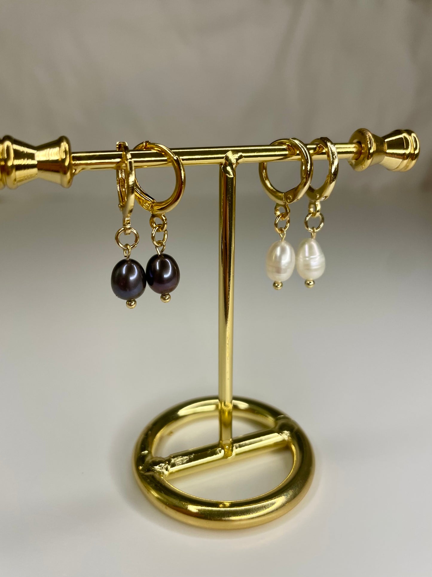 Iris Baroque Pearl Earrings