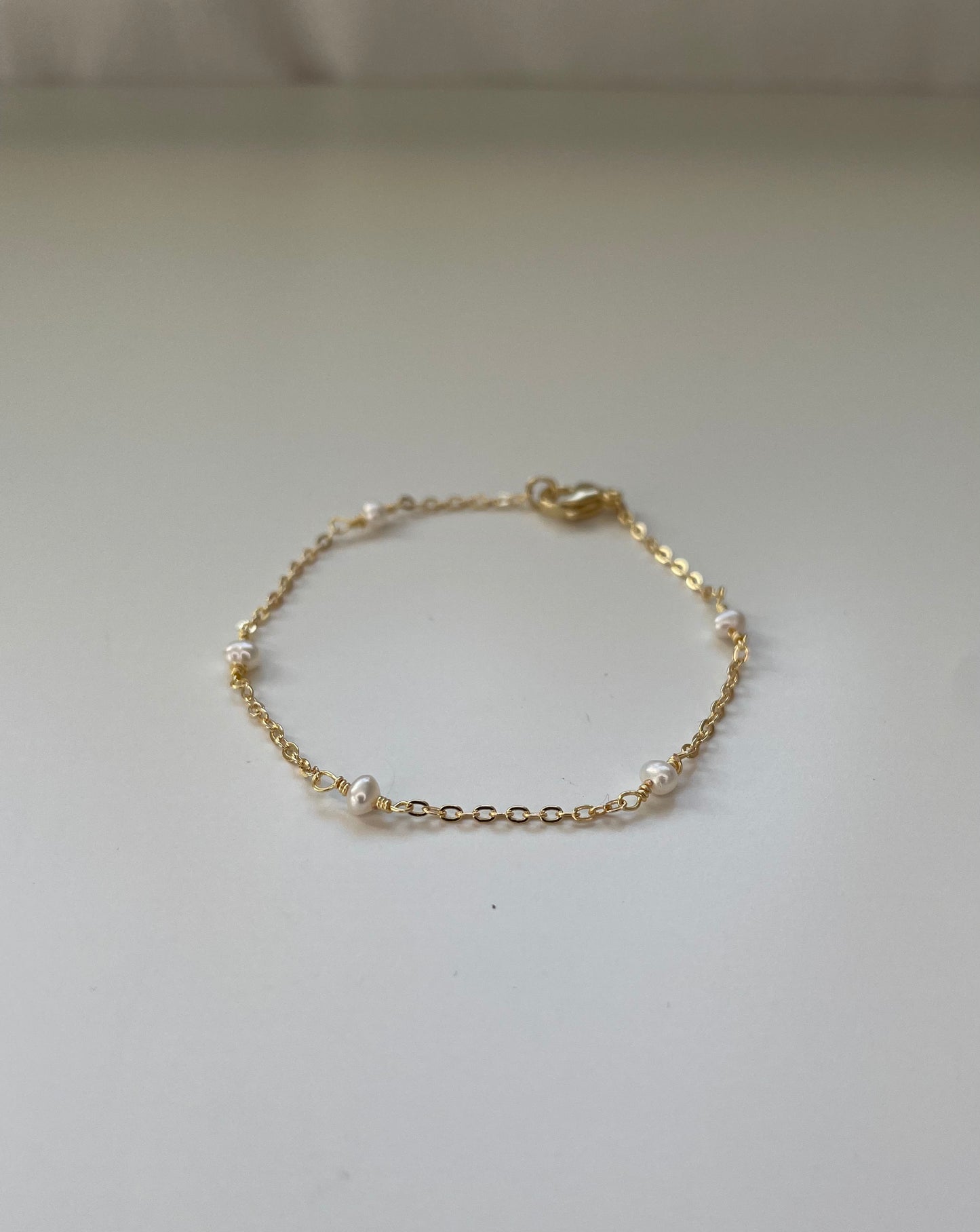 Lola Pearl Bracelet